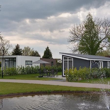 Lathumlodge Met Parkvoorzieningen Exteriér fotografie